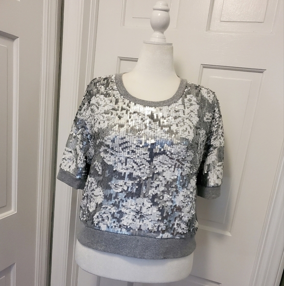 MICHAEL Michael Kors Tops - Michael Michael Kors Grey Knit with Floral Sequin Top Size Large, shimmer